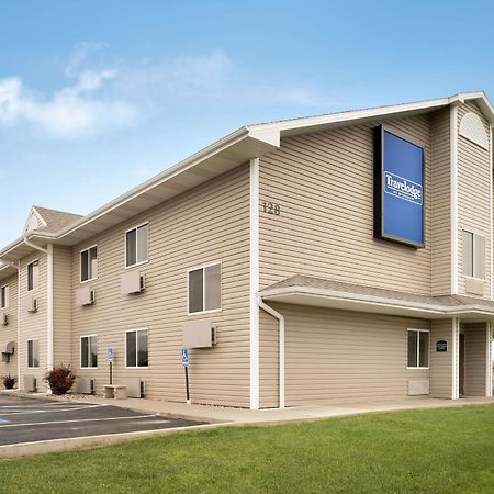 密苏里河谷温德姆旅程住宿酒店 Missouri Valley 外观 照片