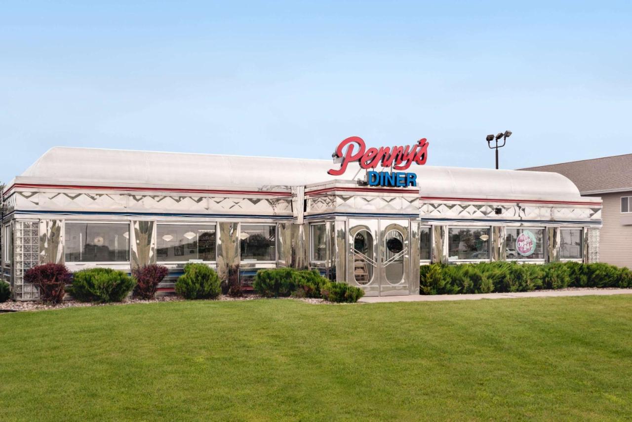 密苏里河谷温德姆旅程住宿酒店 Missouri Valley 外观 照片